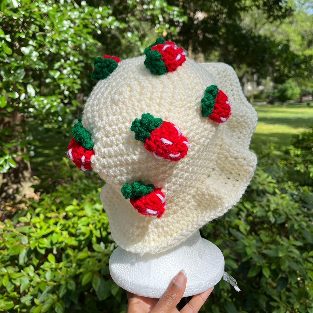 Crochet Strawberry Bucket Hat